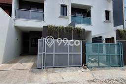 Rumah Strategis Modern Lb 120m2 di Ciputat, Tangerang Selatan Rumah Strategis Modern Lb 120m2 di Ciputat, Tangerang Selatan
