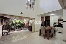 Hunian Mewah LB 250m2 Siap Pakai Desain Elegan di Bintaro, Tangerang Selatan Hunian Mewah LB 250m2 Siap Pakai Desain Elegan di Bintaro, Tangerang Selatan