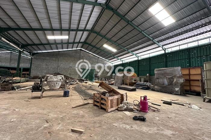 Area Ramai! Gudang Dijual di Jati Uwung untuk Bisnis Luas Bangunan 5281m2 Area Ramai! Gudang Dijual di Jati Uwung untuk Bisnis Luas Bangunan 5281m2