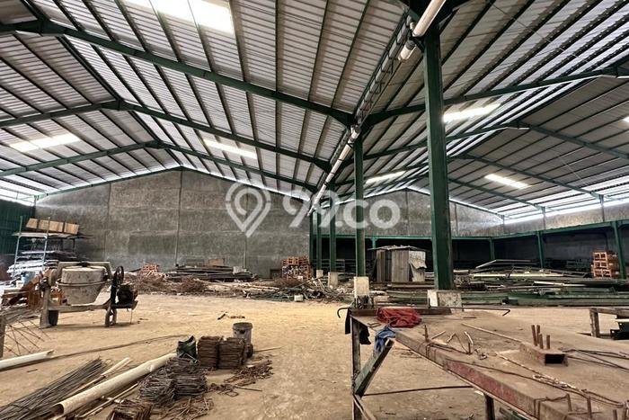 Area Ramai! Gudang Dijual di Jati Uwung untuk Bisnis Luas Bangunan 5281m2 Area Ramai! Gudang Dijual di Jati Uwung untuk Bisnis Luas Bangunan 5281m2