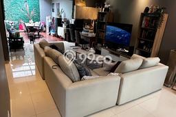 Hunian Mewah Siap Huni LT 162m2 di BSD, Tangerang Selatan Hunian Mewah Siap Huni LT 162m2 di BSD, Tangerang Selatan