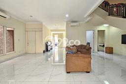 Rumah Luxury Modern Tanpa Renovasi di Gading Serpong Tangerang Rumah Luxury Modern Tanpa Renovasi di Gading Serpong Tangerang