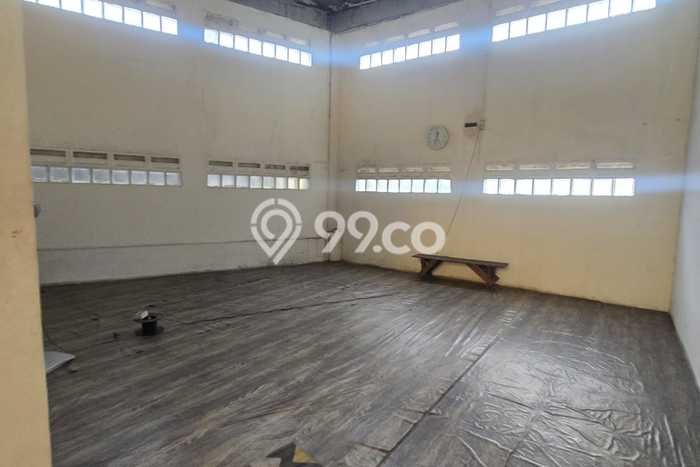 Area Ramai! Gudang Dijual di Tangerang untuk Bisnis Luas Bangunan 1200m2 Area Ramai! Gudang Dijual di Tangerang untuk Bisnis Luas Bangunan 1200m2