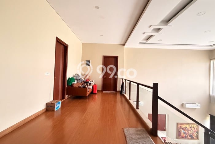 Rumah Mewah Siap Huni LT 363m2 di BSD, Tangerang Selatan Rumah Mewah Siap Huni LT 363m2 di BSD, Tangerang Selatan