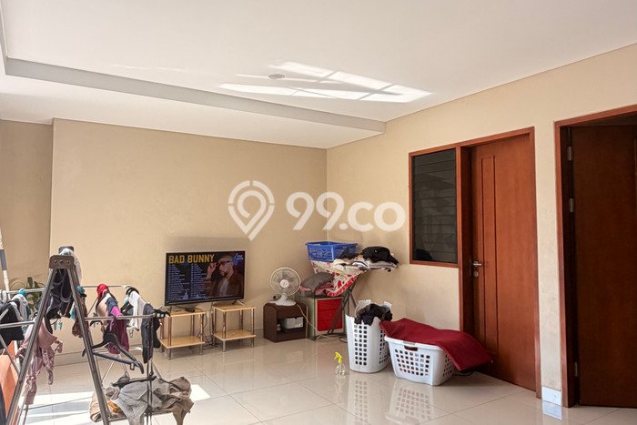 Rumah Mewah Siap Huni LT 363m2 di BSD, Tangerang Selatan Rumah Mewah Siap Huni LT 363m2 di BSD, Tangerang Selatan