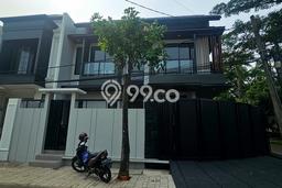 Hunian Eksklusif Dijual LT 159m2 di BSD, Tangerang Selatan Hunian Eksklusif Dijual LT 159m2 di BSD, Tangerang Selatan