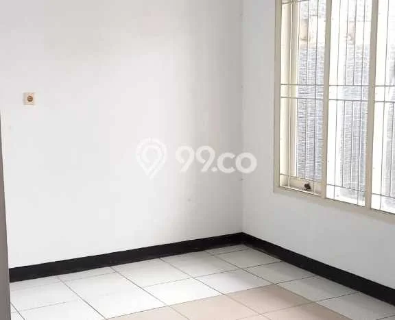 Rumah Cantik Siap Pakai Di Bojongloa Kidul Luas 100m2 Lokasi Strategis Rumah Cantik Siap Pakai Di Bojongloa Kidul Luas 100m2 Lokasi Strategis