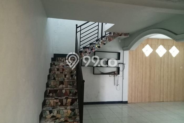 Dijual Cepat Rumah Favorit Siap Huni LB 160m2 di Cimahi Selatan, Cimahi Dijual Cepat Rumah Favorit Siap Huni LB 160m2 di Cimahi Selatan, Cimahi