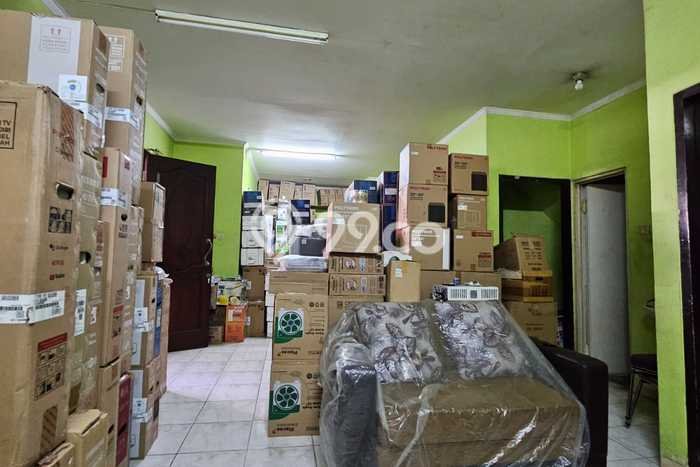 Rumah Luas Asri 5 KT Siap Pakai di Metro Permata Tangerang Rumah Luas Asri 5 KT Siap Pakai di Metro Permata Tangerang
