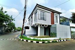 Rumah Elit Modern Siap Huni di Sektor 9-Bintaro Tangerang Selatan Rumah Elit Modern Siap Huni di Sektor 9-Bintaro Tangerang Selatan