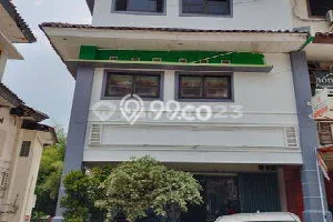 Ruko For Rent Kawasan Bintaro, Luas 204m², Area Komersial, Jalan Strategis Ruko For Rent Kawasan Bintaro, Luas 204m², Area Komersial, Jalan Strategis
