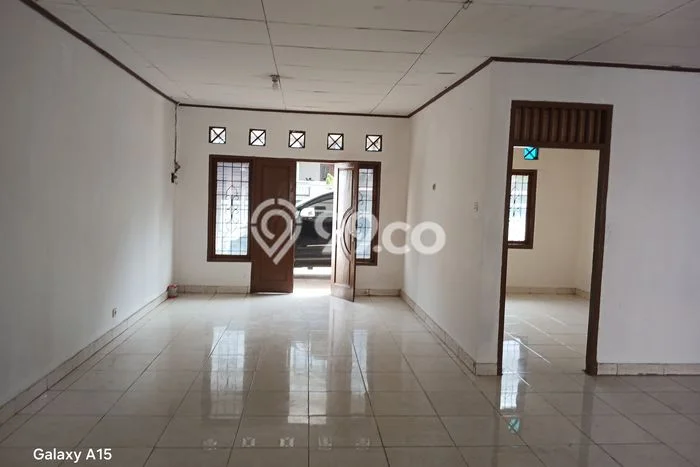 PREMIUM LIVING! Rumah di , 4 KT, Kawasan Prospektif, LT 301m2m² Bangunan 100m2m² PREMIUM LIVING! Rumah di , 4 KT, Kawasan Prospektif, LT 301m2m² Bangunan 100m2m²