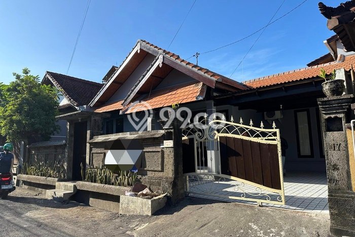 Dijual Rumah Eksklusif 4 KT di Taman Griya, Badung Dijual Rumah Eksklusif 4 KT di Taman Griya, Badung