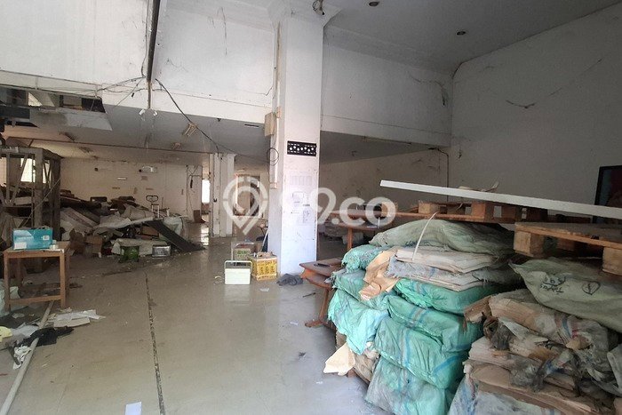 Unit Ruko Tersedia di Bendungan Hilir Spesifikasi LB 1140m2 Unit Ruko Tersedia di Bendungan Hilir Spesifikasi LB 1140m2