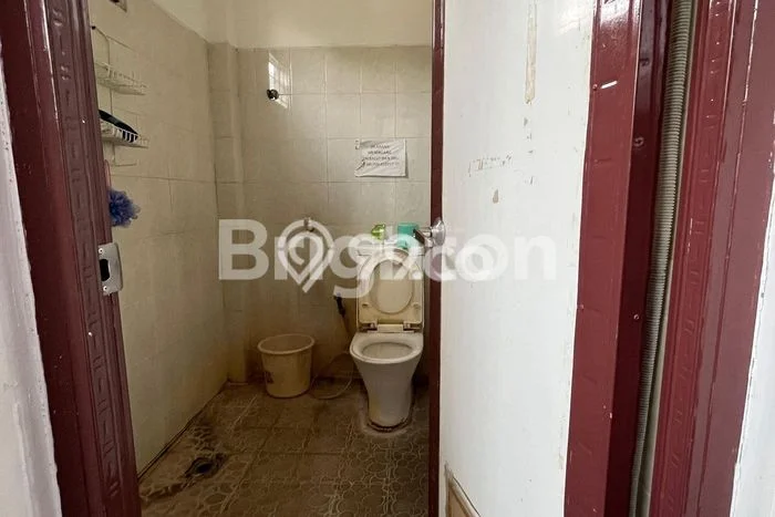 Unit Ruko Dijual di Jakarta Timur LT 130m2 & LB 300m2 Unit Ruko Dijual di Jakarta Timur LT 130m2 & LB 300m2