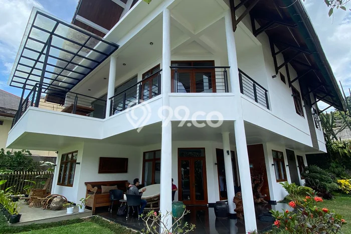 Rumah Eksklusif Dijual LT 3450m2 di Sukasari, Bandung Rumah Eksklusif Dijual LT 3450m2 di Sukasari, Bandung