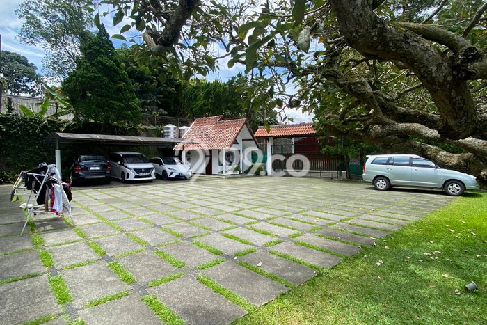 Rumah Eksklusif Dijual LT 3450m2 di Sukasari, Bandung Rumah Eksklusif Dijual LT 3450m2 di Sukasari, Bandung
