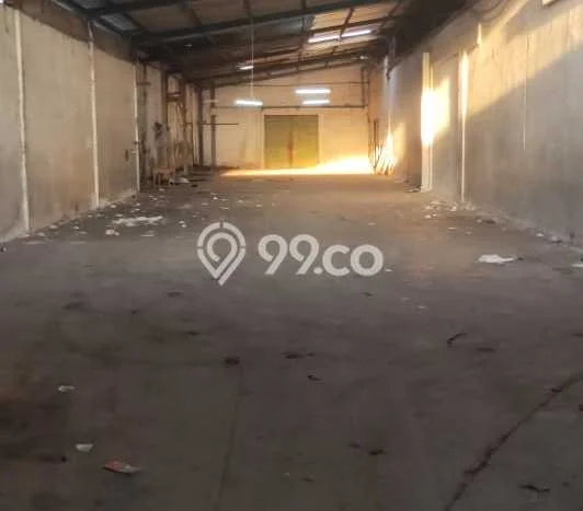 Gudang Disewa di Bandung dengan LB 755m2 Area Komersial Ramai Gudang Disewa di Bandung dengan LB 755m2 Area Komersial Ramai