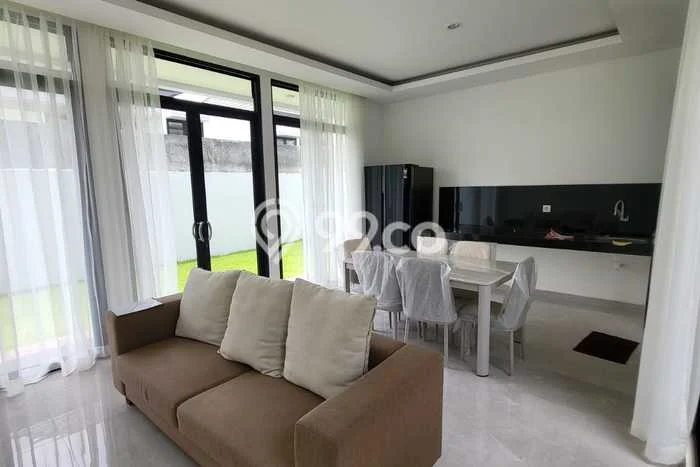 Hunian Mewah LB 160m2 Siap Pakai Desain Elegan di BSB City, Semarang Hunian Mewah LB 160m2 Siap Pakai Desain Elegan di BSB City, Semarang