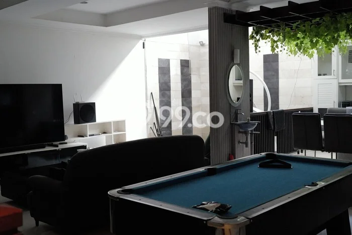 Sewa Rumah Harga Terjangkau di BKR Bandung dengan 5 Kamar Tidur Sewa Rumah Harga Terjangkau di BKR Bandung dengan 5 Kamar Tidur