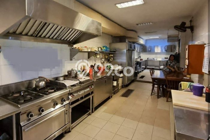 Siap Huni Hunian Elit 5 Kamar di Menteng Dekat ke Mana Pun Siap Huni Hunian Elit 5 Kamar di Menteng Dekat ke Mana Pun