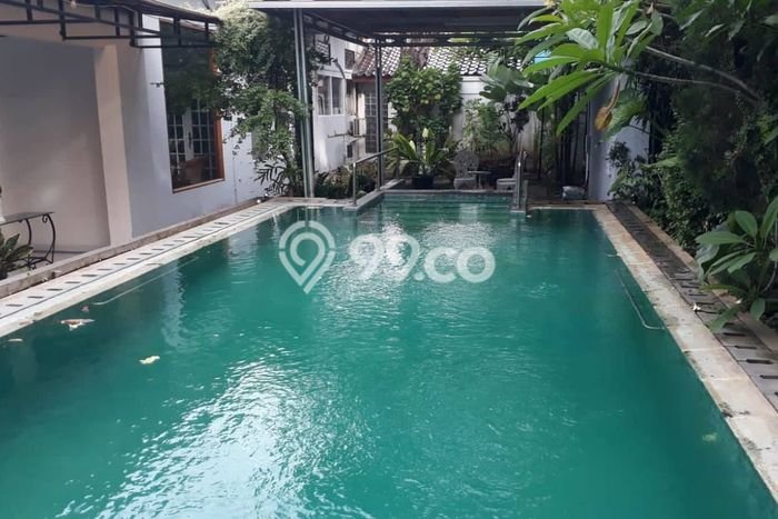Siap Huni Rumah Mewah 4 Kamar di Menteng Dekat ke Mana Pun Siap Huni Rumah Mewah 4 Kamar di Menteng Dekat ke Mana Pun