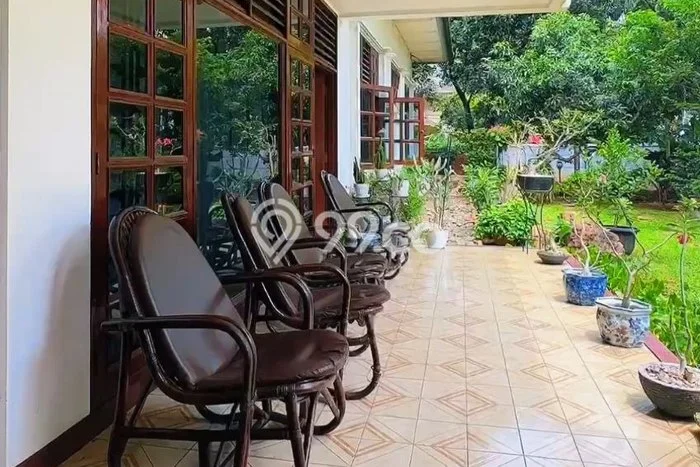 Siap Huni Rumah Mewah 5 Kamar di Menteng Dekat ke Mana Saja Siap Huni Rumah Mewah 5 Kamar di Menteng Dekat ke Mana Saja