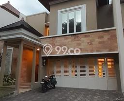 Rumah Elit Modern Tanpa Renovasi di Kemang Jakarta Selatan Rumah Elit Modern Tanpa Renovasi di Kemang Jakarta Selatan