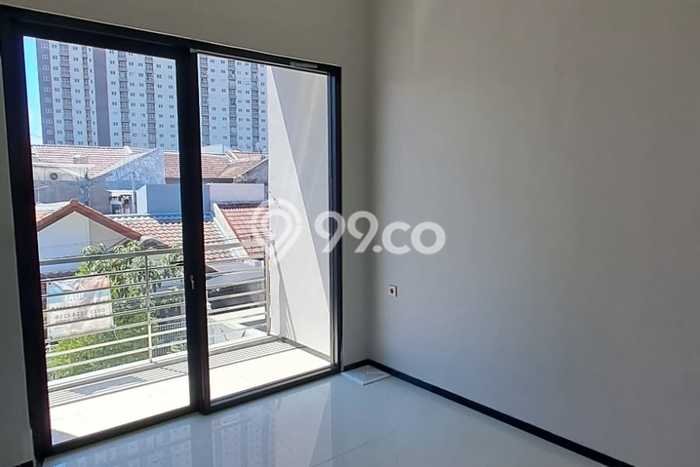 Hunian Cantik Minimalis Lb 135m2 di Mulyorejo, Surabaya Hunian Cantik Minimalis Lb 135m2 di Mulyorejo, Surabaya