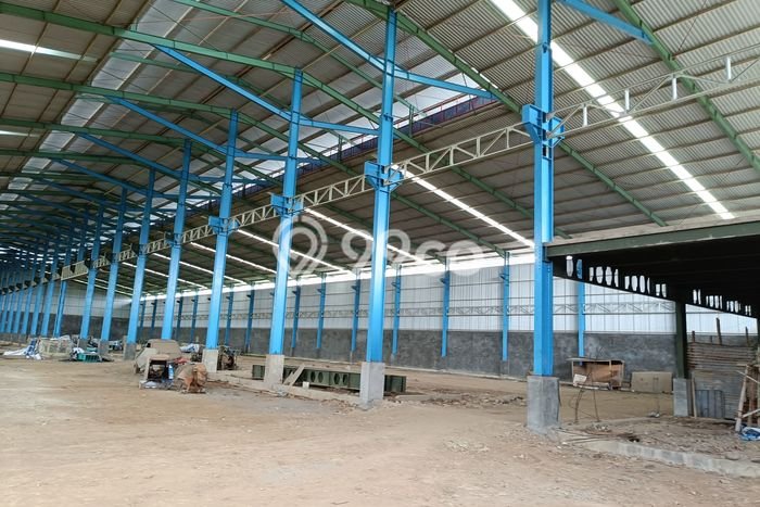 LOKASI STRATEGIS! Gudang Kawasan Masaran, Luas 11280m2m², Kawasan Komersial LOKASI STRATEGIS! Gudang Kawasan Masaran, Luas 11280m2m², Kawasan Komersial