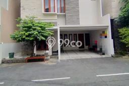 Rumah Strategis Modern Lb 200m2 di Mangkubumen, Solo Rumah Strategis Modern Lb 200m2 di Mangkubumen, Solo