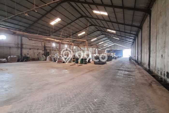 Gudang Dijual di Surakarta LT 6121m2 & LB 4135m2 Lokasi Terbaik! Gudang Dijual di Surakarta LT 6121m2 & LB 4135m2 Lokasi Terbaik!