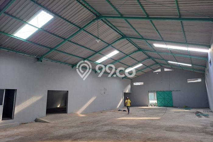 Disewakan Gudang di Kawasan Ramai Kartosuro Luas 750m2 Disewakan Gudang di Kawasan Ramai Kartosuro Luas 750m2