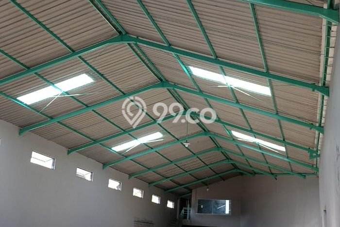 Disewakan Gudang di Kawasan Ramai Kartosuro Luas 750m2 Disewakan Gudang di Kawasan Ramai Kartosuro Luas 750m2