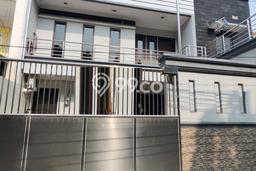 Rumah Elit LB 250m2 Siap Pakai Desain Elegan di Citra Garden, Jakarta Barat Rumah Elit LB 250m2 Siap Pakai Desain Elegan di Citra Garden, Jakarta Barat