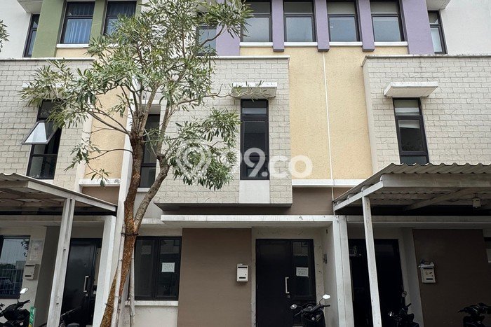 Cocok Untuk Investasi! Dijual Kost di Gading Serpong 11 Kamar Cocok Untuk Investasi! Dijual Kost di Gading Serpong 11 Kamar