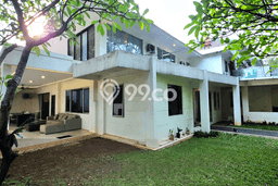 Rumah Eksklusif Dijual LT 469m2 di Kebayoran Baru, Jakarta Selatan Rumah Eksklusif Dijual LT 469m2 di Kebayoran Baru, Jakarta Selatan