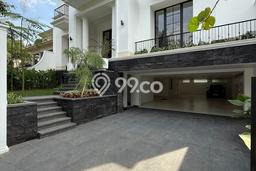 Jual Rumah Luas Megah Dengan View Cantik di Kemang, Jakarta Selatan Jual Rumah Luas Megah Dengan View Cantik di Kemang, Jakarta Selatan