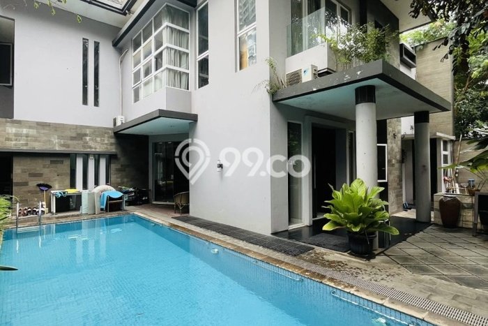Hunian Mewah LB 725m2 Siap Huni Desain Elegan di Taman Anggrek, Jakarta Barat Hunian Mewah LB 725m2 Siap Huni Desain Elegan di Taman Anggrek, Jakarta Barat