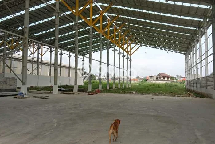 Gudang bagus disewakan di Periuk Tangerang dengan LB 3360m2 harga sewa terbaik Gudang bagus disewakan di Periuk Tangerang dengan LB 3360m2 harga sewa terbaik