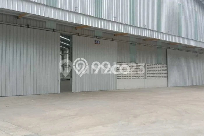 Gudang Komersial Disewakan di Sepatan Tangerang Luas 960m2 Gudang Komersial Disewakan di Sepatan Tangerang Luas 960m2