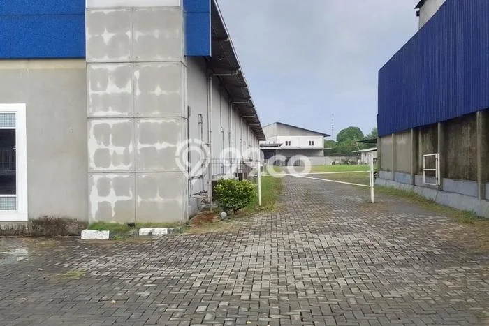 Jual Hotel Strategis di Cengkareng, Luas 8004m2m², Jalan Utama, Kawasan Komersial Jual Hotel Strategis di Cengkareng, Luas 8004m2m², Jalan Utama, Kawasan Komersial