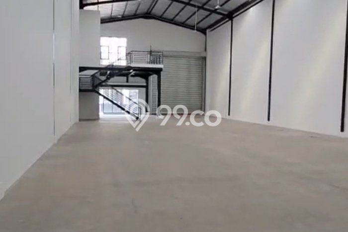 Gudang Disewa di Legok, Tangerang, LT 516m2 / LB 396m2 Gudang Disewa di Legok, Tangerang, LT 516m2 / LB 396m2