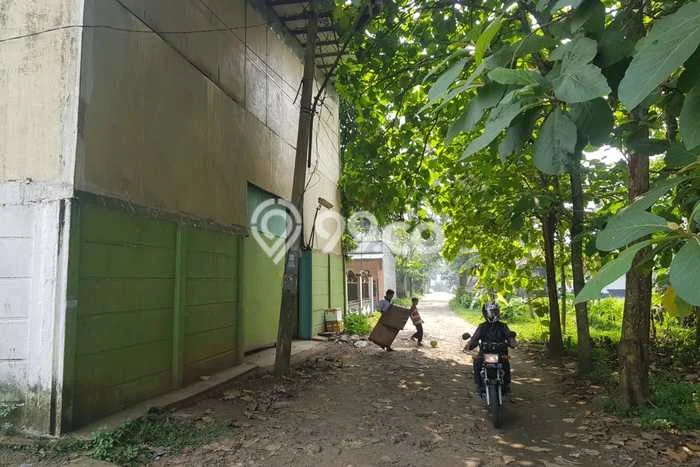Gudang Disewakan di Area Ramai Cikupa, Tangerang Gudang Disewakan di Area Ramai Cikupa, Tangerang