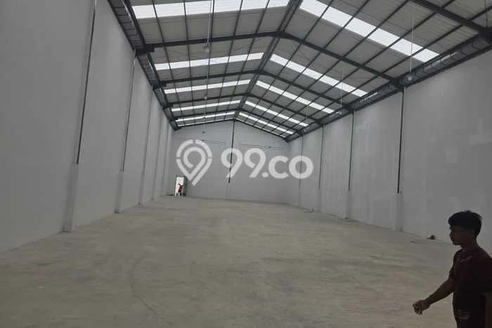 Unit Gudang Paling Strategis di Pakuhaji Tangerang dengan LB 850m2 Unit Gudang Paling Strategis di Pakuhaji Tangerang dengan LB 850m2