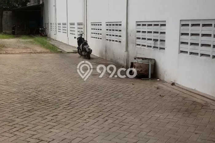 Unit Pabrik disewakan di Curug Tangerang dengan LT 6400m2 / LB 2500m2 Unit Pabrik disewakan di Curug Tangerang dengan LT 6400m2 / LB 2500m2