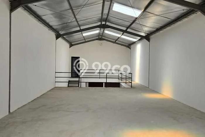 Gudang Dijual di Tangerang LT 144m2 & LB 262m2 Lokasi Terbaik! Gudang Dijual di Tangerang LT 144m2 & LB 262m2 Lokasi Terbaik!