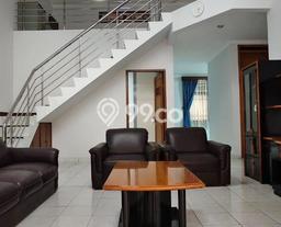 Disewakan Rumah Murah di Surya Sumantri Bandung dengan 4 KT Disewakan Rumah Murah di Surya Sumantri Bandung dengan 4 KT