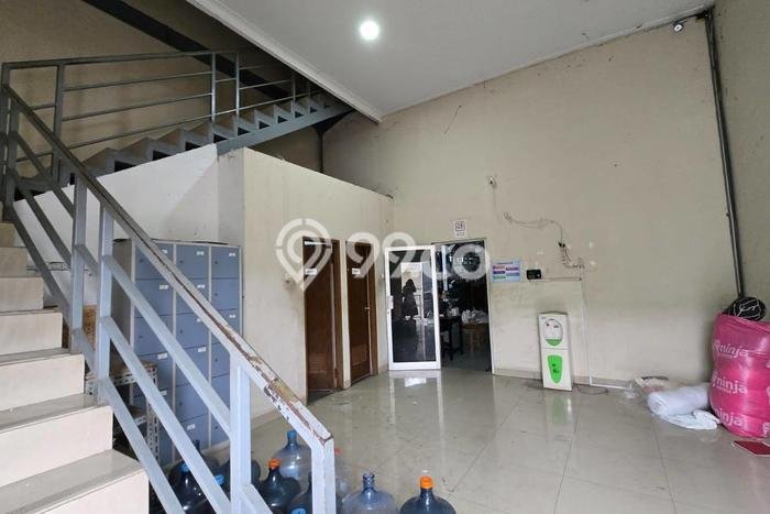 Gudang Komersial Disewakan di Tarumajaya Bekasi Luas 2000m2 Gudang Komersial Disewakan di Tarumajaya Bekasi Luas 2000m2
