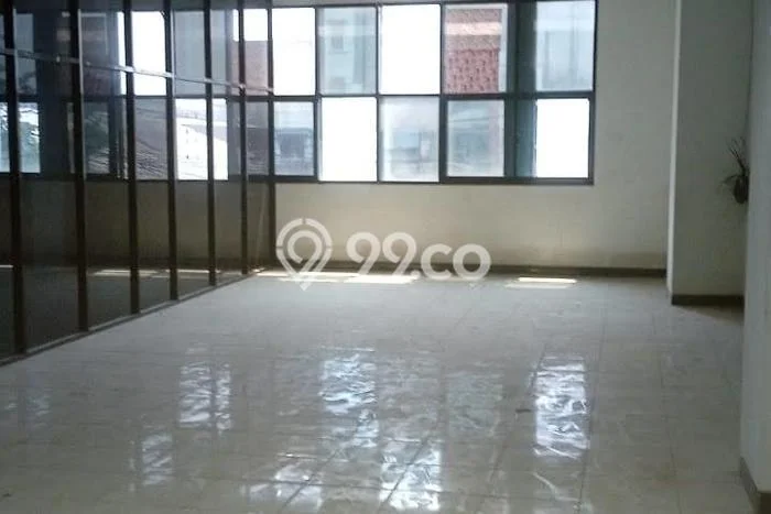 Ruko Dijual di Prime Area Jakarta Pusat Luas 900m2 Ruko Dijual di Prime Area Jakarta Pusat Luas 900m2